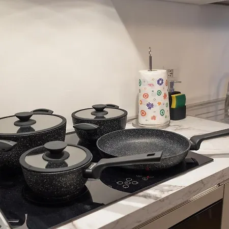 Modern 2br 2ba Metro Access 12min Duomo