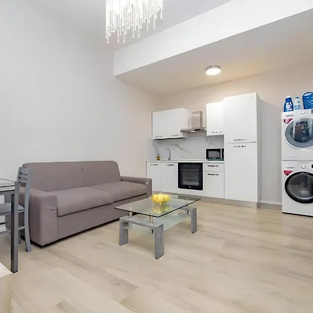 Sm Modern - 4 Pax - 1min Turro Metro Apartman
