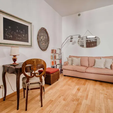 Modern 1 Bedroom Near Gae Aulenti Milano