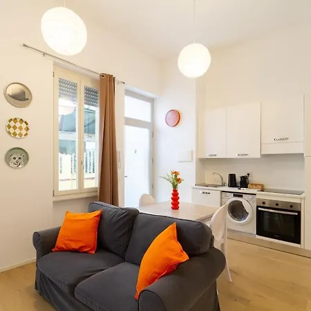 Shopping District 5 Apartman Milánó