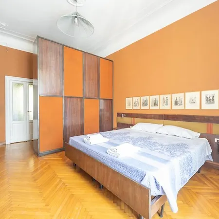 La Casa Dei Dieci - Stazione