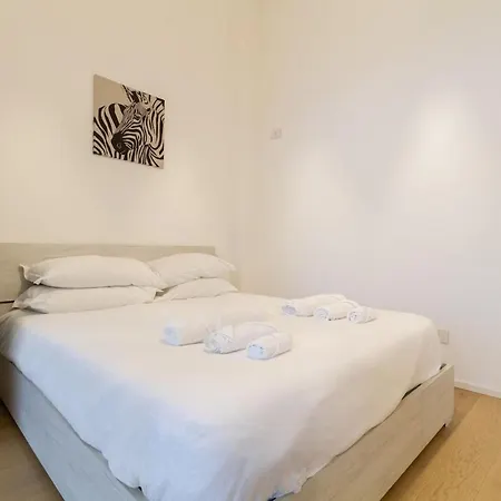 Apartman Shopping District 5 *