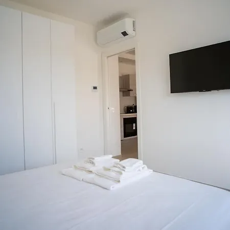 16 Nevoso Palace 公寓 *