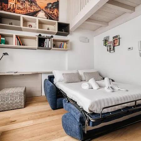 Stylish Design Loft In Navigli By Mastery Apartament Mediolan