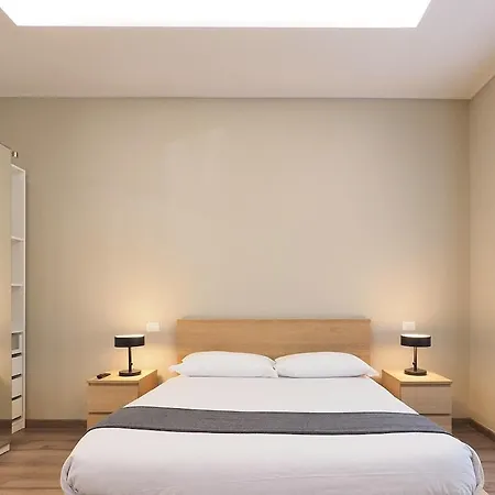 Contempora - Luminous With Spacious Bathroom - Isola Daire *