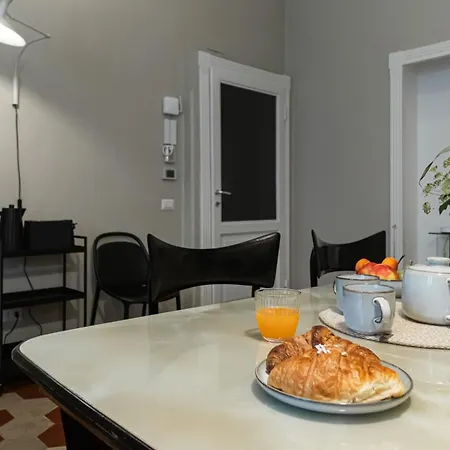 Apartman Italianway Comfort - Plinio 33 *