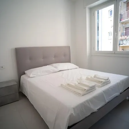 17 Nevoso Palace Apartman Milánó
