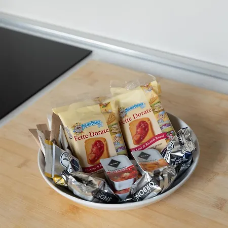 Splendido Trilocale Di Design Nel Centro Di - Mirable Pm Milano