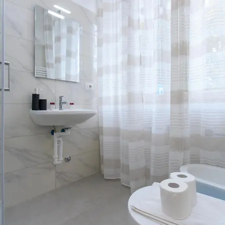 I-host - Imperia 21 Apartment