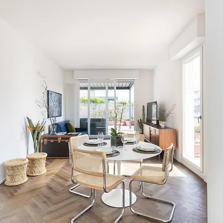 Easylife - - Schiaparelli 4 - Milano