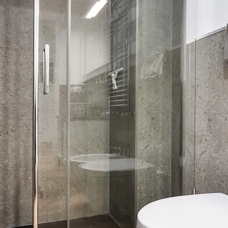 Italianway Easy - Segrino 6 Apartament *