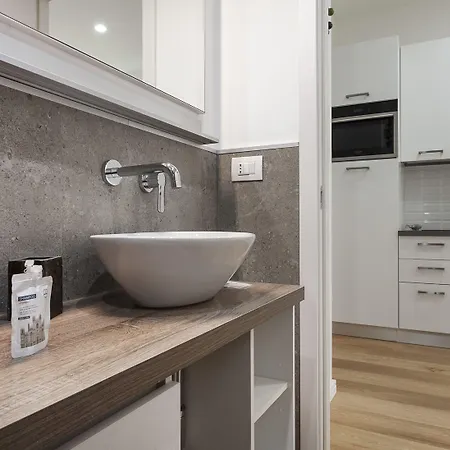 Apartament Italianway Easy - Segrino 6 *