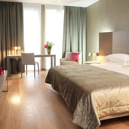 Otel Rosa Grand - Starhotels Collezione 4*