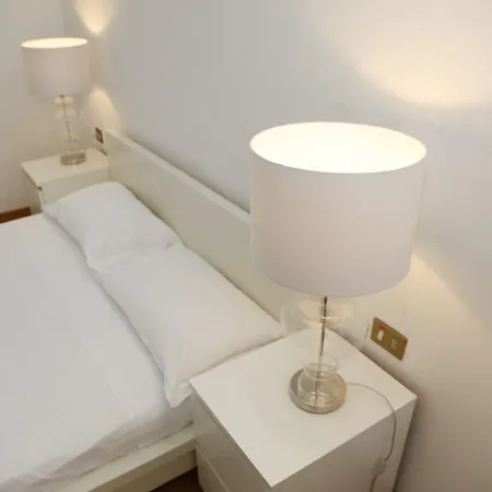 Dhomes - And מילאנו