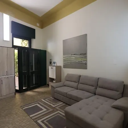 Imhome - Cadorna House 4* Milan