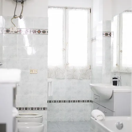 B&B Best Hostel Milano Bed and breakfast