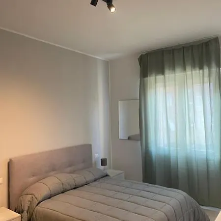 Lägenhet Shining House In Milano