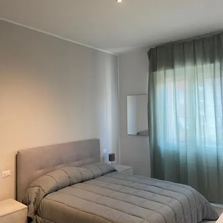 Shining House In Milano