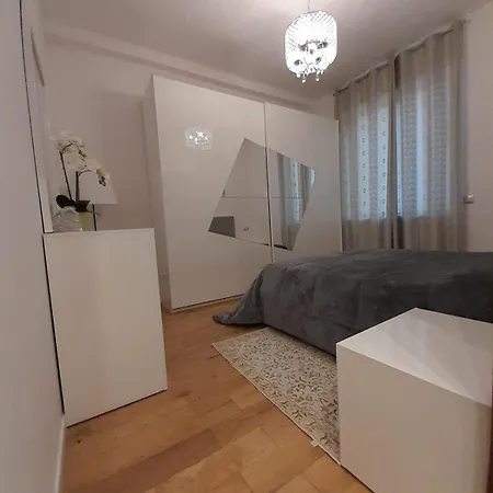 Loft Moderno Zona 8 * 밀라노