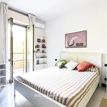 Apartment Chiara Centro Milan