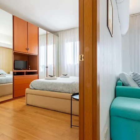 The Metropolitan Cozy Near Duomo + Wifi 米兰