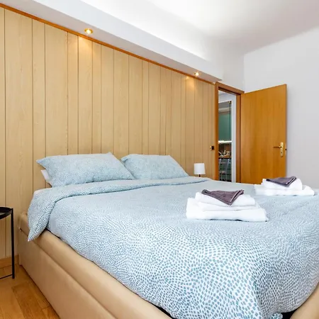 The Metropolitan Cozy Near Duomo + Wifi Apartamento