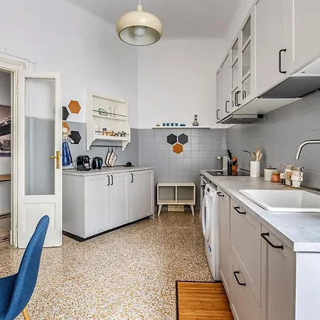 Luvi - Misurata * Milano