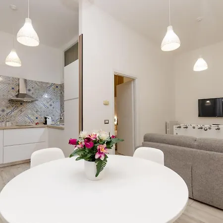 Vivimihome - Duomo Cioffi House Appartement Milaan