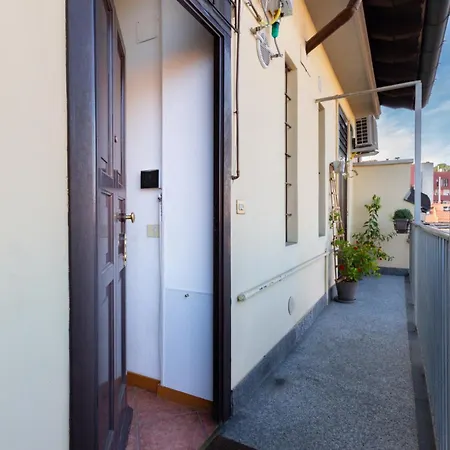 The Metropolitan Cozy Near Duomo + Wifi Apartamento