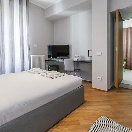 San Babila Executive - Discover The Historic Centre Of Милан