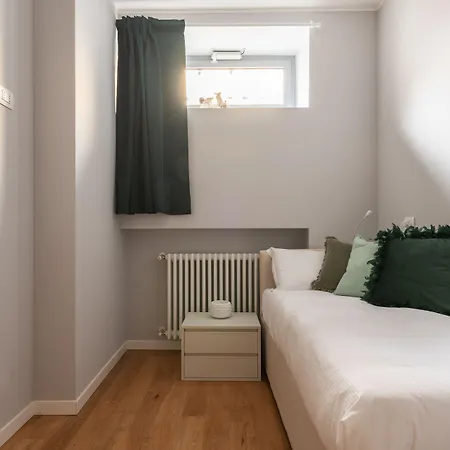 Easyhomes - Botta * Milán