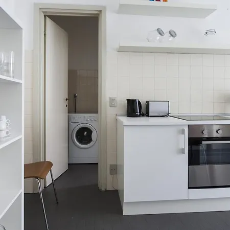 Youhosty - Copernico 47 * Milaan