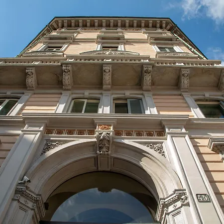 Daplace - Corso Monforte Penzion 4*