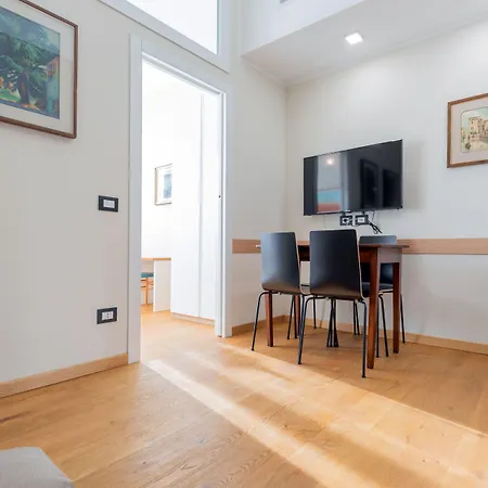 Appartement Retreats Cadorna Duomo Milaan