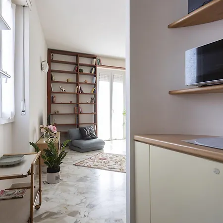 Italianway Easy - Sirte 6 Milán