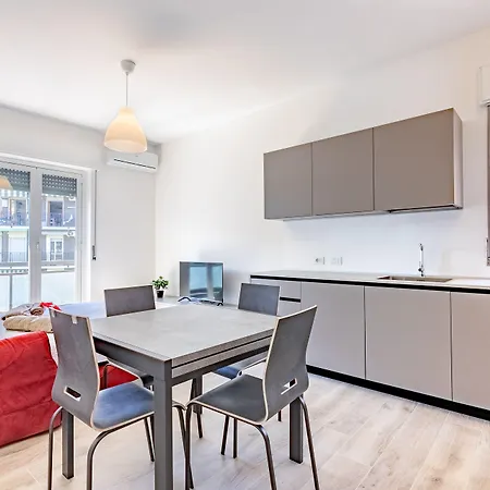 Alessia's Flat - 3 *