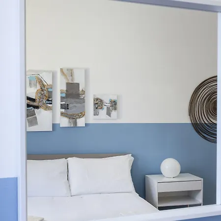 Italianway - Napo Torriani 5 * Milano