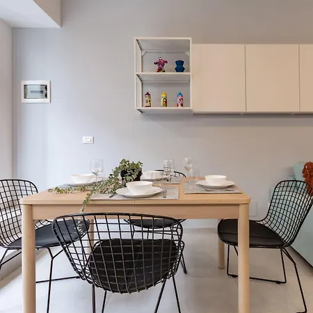 Champagne Loft Milan