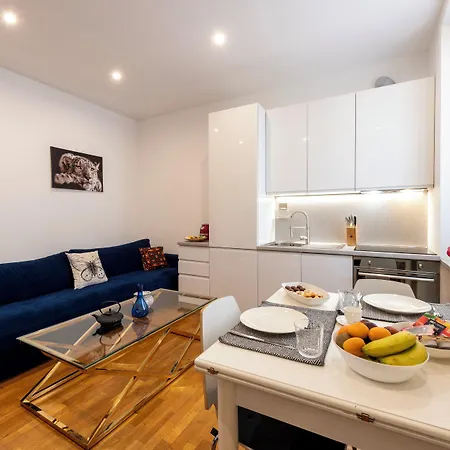 Bnbutler - Marghera - Luminoso Bilocale In Edificio Stile Vecchia * Milan