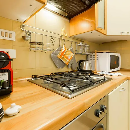Apartment Stendhal 49 *