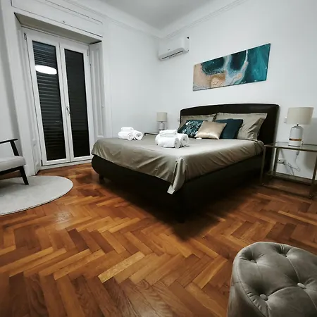 Spacious Near Metro Loreto Apartmán Milán