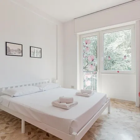 Appartement Guesthost - Bright Near Mm1 Turro