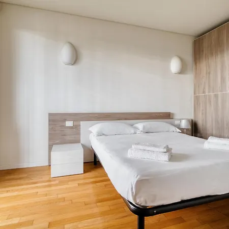 Apartament Giaxtower Gym Spa&pool Bright Space Mediolan