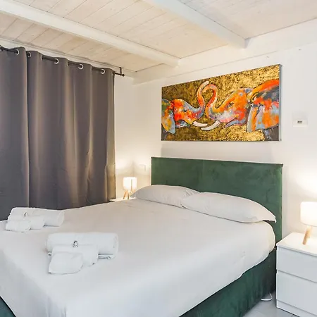 Republic Luxury Loft *