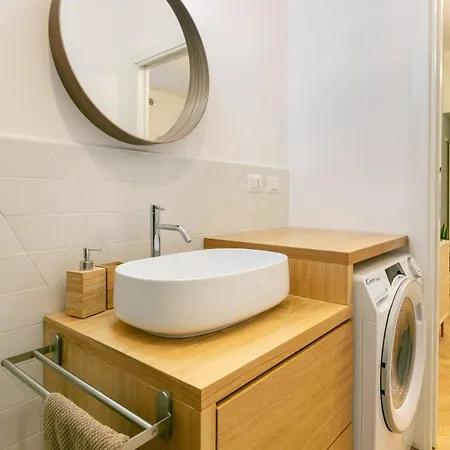 Charming Courtyard House In The Heart Of Apartament *