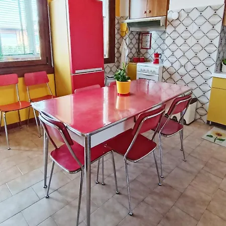 Yellow Submarine شقة