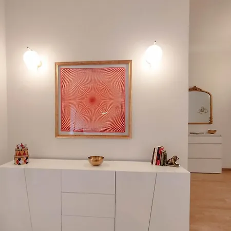 Oasis Of Design And Comfort With Terrace *