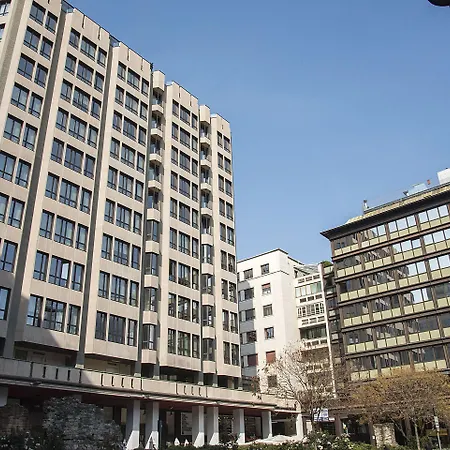 Appartement Easyhomes-central Tower Milaan