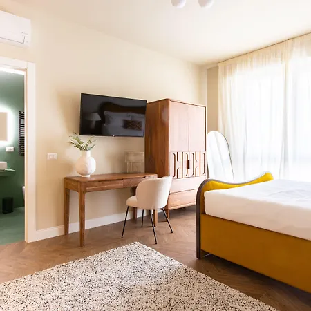 Daplace - Corso Sempione 3* Milánó