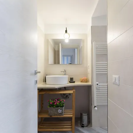 Apartament Mezzofanti - Tre Ponti *